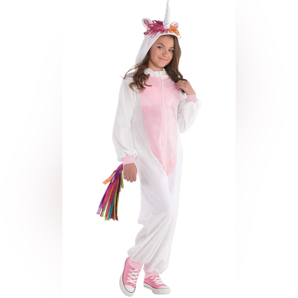 Girls unicorn costume 🦄